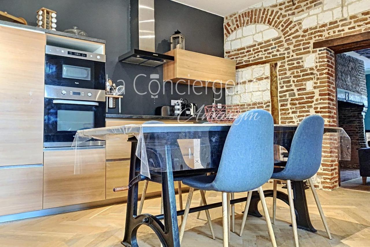 Aa13 - Le Victor Hugo - Sejour D'Exception Dans Un Appartement Historique Ault Buitenkant foto